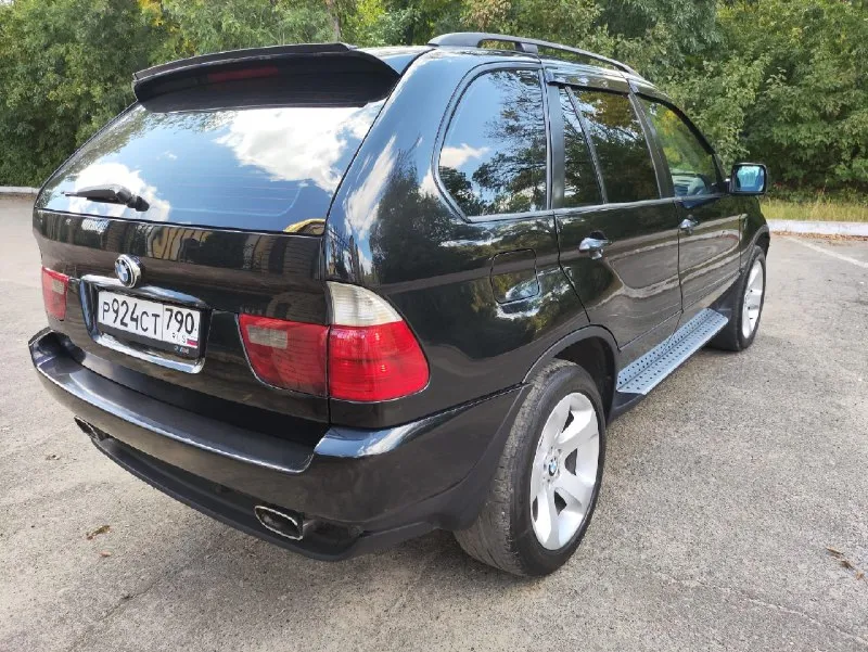 Продам bmw х5 2006г двигатель м57 3.0 самый лучший и надёжный мотор в бмв машинка обслужена и готова к эксплуатации автомобиль личный эксплуатировался бережно и вовремя обслуживался. ржавчины и рыжиков нет, нанесена керамика. вид имеет, салон ухоженный. ходовая обслужена, имеются новые запчасти на будущее, отдам с машиной. от машины не избавляюсь. климат контроль морозит электрика вся исправна. сел и катайся осмотр г. енакиево цена 1.2 мил торг возможен обмен с вашей доплатой тел +79493176466 📞 звоните: +7(949)3176466 - фотография - 5