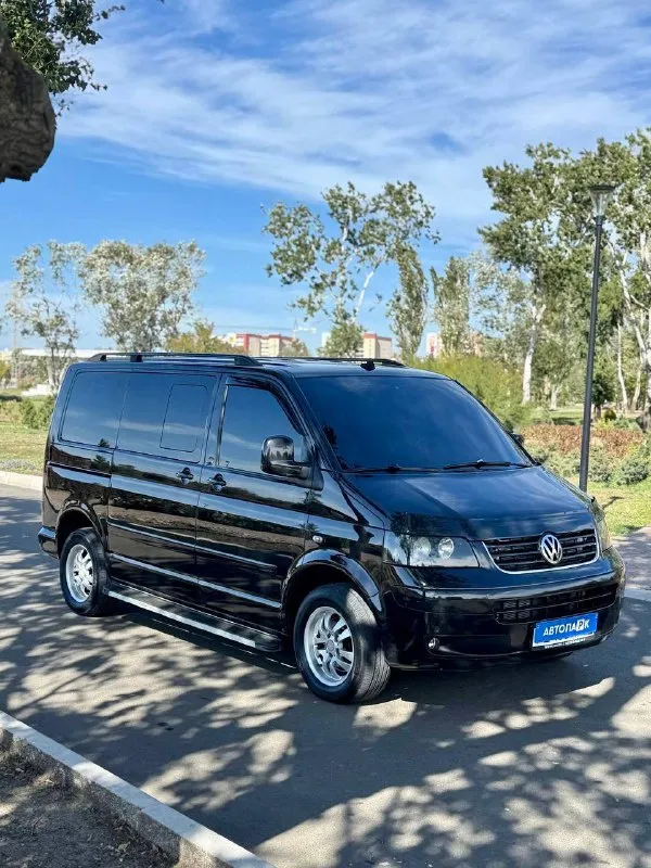 💣 Volkswagen t5 multivan

💰Цена: 1 500 000р
🏢Город: мариуполь
📅Год выпуска: 2004
🧾Пробег: 290 113 км.
⚙️Двигатель: 2.5
⛽Топливо: дизель
⚙️Кпп: автомат

📞 Телефон:

+7-949-551-91-52
+7-949-727-41-51
+7-989-263-55-56

💾 Описание:

Премиальная версия легендарного микроавтобуса vw transporter

☑️ Комплектация с акпп

☑️ 7 Мест, салон трансформер

☑️ Опрятный кузов без дефектов
(Всего три крашеных элемента)

✔️ Максимальная комплектация с классическим 6-ти ступенчатым автоматом, сдвижными дверьми с двух сторон, раздельным климат-контролем (холодит и греет шикарно), семи местный двухцветный салон трансформер со встроеным детским креслом, шесть подушек безопасности, стол, android телевизор и магнитола с bluetooth и камерой заднего вида, парктроники перед/зад, рейлинги, птф, abs, литые диски на хорошей летней резине.

✔️ Автомобиль после полного то с заменой масла в двигателе и акпп, всех фильтров и переуплотнения турбины.

Улица шевченко 269 - фотография - 1