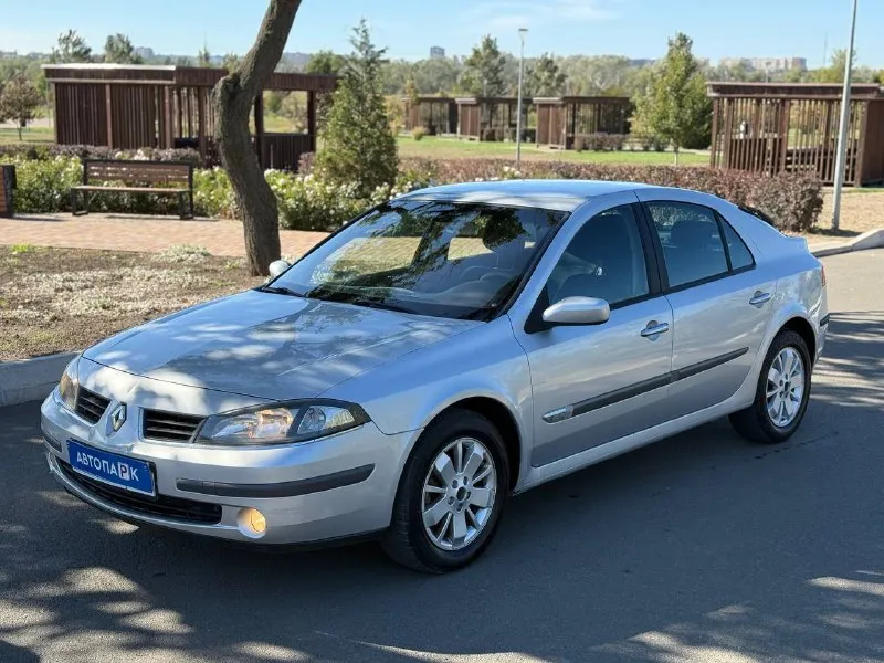 🔘 renault laguna 💰цена: 550 000р 🏢город: мариуполь 📅год выпуска: 2006 🧾пробег: 289 729 км. ⚙️двигатель: 1.6 16v ⛽топливо: бензин ⚙️кпп: механика 📞телефон: +7-949-727-41-51 +7-949-551-91-52 +7-989-263-55-56 💾 описание: ✅ оцинкованный кузов, весь в родной краске (один косметический окрас) ✅ оригинальный пробег ✅ техническая часть на 5+ ✅ лифтбэк - огромный багажник ❗️гбо евро-4 вписано в птс 🚙 легендарный двигатель k4m 1.6 16v простой и надежный. ходовая без посторонних звуков, мягкая, высокий клиренс. салон в отличном состоянии. ❄️ двухзонный климат-контроль (холодит шикарно), abs, гидроусилитель руля, подушки безопасности, полный электопакет, подогрев сидений, птф, литые диски, кожаный комбинированный салон, start/stop. улица шевченко 269 🏦 возможна продажа в кредит по двум документам. - фотография - 3