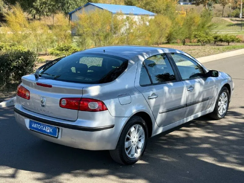🔘 renault laguna 💰цена: 550 000р 🏢город: мариуполь 📅год выпуска: 2006 🧾пробег: 289 729 км. ⚙️двигатель: 1.6 16v ⛽топливо: бензин ⚙️кпп: механика 📞телефон: +7-949-727-41-51 +7-949-551-91-52 +7-989-263-55-56 💾 описание: ✅ оцинкованный кузов, весь в родной краске (один косметический окрас) ✅ оригинальный пробег ✅ техническая часть на 5+ ✅ лифтбэк - огромный багажник ❗️гбо евро-4 вписано в птс 🚙 легендарный двигатель k4m 1.6 16v простой и надежный. ходовая без посторонних звуков, мягкая, высокий клиренс. салон в отличном состоянии. ❄️ двухзонный климат-контроль (холодит шикарно), abs, гидроусилитель руля, подушки безопасности, полный электопакет, подогрев сидений, птф, литые диски, кожаный комбинированный салон, start/stop. улица шевченко 269 🏦 возможна продажа в кредит по двум документам. - фотография - 4