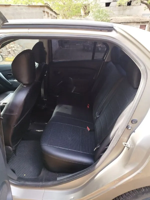 Продам рено логан 2016г. в, 258000км автомобиль в технически исправном состоянии, не работает кондиционер, лопнула трубка компрессор рабочий, установлен газ пропан вписан в птс, есть нюансы по лкп, стекла на автомобиле родные, тел. +79495966516 цена 410000₽. осмотр в донецке - фотография - 4