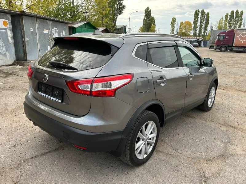Nissan qashqai 2017 2.0 а. т 4wd подключаемый полный привод. пробег 151т/км. один владелец за всё время, бережная эксплуатация! без дтп, без окрасов, ни одного крашеного элемента. авто полностью обслужен. масла в моторе, и редукторе заменены 1500 км назад. салон как новый без запахов. лобовое оригинал с обогревом! два ключа, сервисная книжка. птс оригинал. переоформление в мрэо. осмотр в луганске. 🔹обзор камер 360’ 🔹датчик контроля дорожной полосы 🔹парктроники 🔹без ключевой доступ 🔹start-stop, дистанционный запуск 🔹двух зонный климат-контроль 🔹кожаный мульти руль 🔹датчик света, дождя 🔹мультимедиа android auto, bluetooth, aux, usb, громкая связь 🔹бортовой компьютер 🔹круиз контроль 🔹эл. рег. и обогрев сидений 🔹эл. рег. эл. складывание и обогрев боковых зеркал 🔹штатная bi-led оптика 🔹эл. ручник и т. д 1700000 руб +79591457754 📞 звоните: +7(959)1457754 - фотография - 2