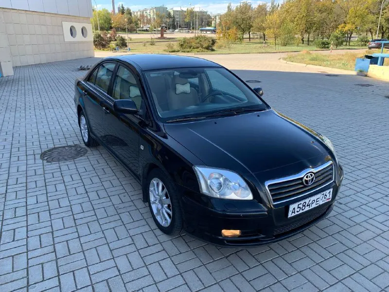 Toyota avensis 1.8 2 хозяина год 2004 все стекла заводские лобовое с подогревом дворников но есть трещина на лобовом пробег 165т оригинальный автотека зелёная без дтп автомобиль заводском окрасе за исключением одной детали косметика резина стоит новая мотор коробка ходовая в идеальном состоянии намёк на ржавчину нету вообще сохранился отлично автомобиль г. мариуполь +79496347909 цена 750т - фотография - 2