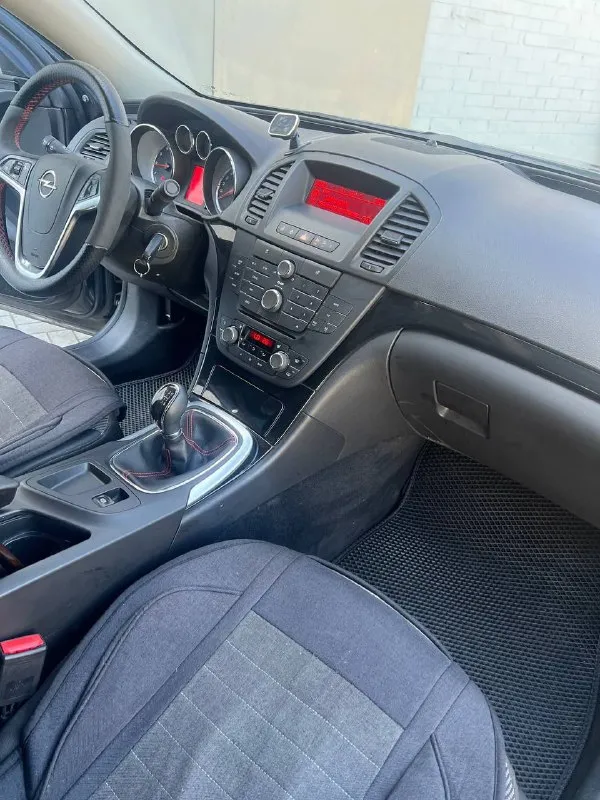 Opel insignia turbo 1.6⚡️180л. с ✨год выпуска 2013 комплектация cosmo sport кузов лифтбек ⚡️мультируль ⚡️2х зонный климат-контроль ⚡️6 air bag ⚡️abs ⚡️eba помощь при экстренном торможении ⚡️ebd система распределения тормозных усилий ⚡️asr aнтипробуксовочная система ⚡️esp система курсовой устойчивости ⚡️. .. /telegram. org/img/emoji/40/e29aa1.png')">⚡️ручник с электроприводом ⚡️датчик света ⚡️датчик дождя ⚡️электропривод боковых зеркал ⚡️складываемые задние сидения ⚡️2 ключа все сервисные книжки! и многое другое. двигатель 1,6 turbo. разгон до 100 за секунды. работает идеально мкпп 6 ступенчатая, работает на 5+ ✨кузов в идеальном состоянии, без рыжиков, сколов и прочего салон чистый, ухоженный, в авто не курили! ✨резина r18 лето новая. так же комплектом отдам зимнюю шипованную на r17 родных дисках. ✨по документам я хозяин, любое переоформление ! цена 965 хороший торг г. донецк все остальные вопросы по телефону +79494171326 - фотография - 8