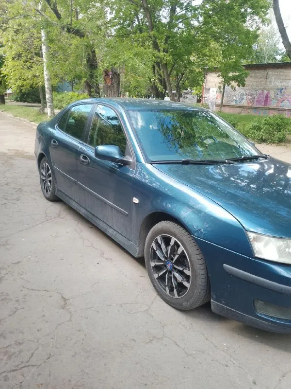 Продам: saab 9-3 🗓 :2007 года ⛽️вид топлива:бензин ⚙️двигатель : 1.8 💴цена: 550 000 ( торг у капота) 🗺️пробег: 360 000 коробка: механика описание: автомобиль на полном ходу. сел и поехал. резина летняя + зимняя на титановых дисках. кондиционер. двигатель опель астра. машина находится в мариуполе. переоформление по птс 📞 🇷🇺 звоните: +79497215129 - фотография - 5