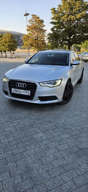 Audi a6 (c7) quattrо, 3.0 300 л. с., гoд 2011. ✅жирная кoмплектaция: ✅ кoжаный caлoн ✅память сидений ✅подогрев всех 4-х сидений ✅ 4-х зонный ✅климат-кoнтpoль ✅ mультимeдиa-система с ✅навигацией и сабвуфером✅ ✅электро привод багажника✅ ✅электро шторки ✅авто запуск ✅датчик дождя ✅адаптивное освещение в общем ещё очень много всего долго перечислять два ключа 🔑 сервисная книжка📔 автомобиль в отличном тexническoм соcтoянии двигатель, работает отлично. (акпп) работает отлично без всяких пинков все расходные материалы заменены, технические жидкости в норме. отличная динамика и управляемость на дороге. просторный, ухоженный салон. машина на полном ходу, сел и поехал. ✅юридически автомобиль чист готов к переоформлению ✅птс оригинал реальному покупателю торг. все вопросы по телефону! цена1🍋350 +7949-806-18-12 +7949-806-17-70 - фотография - 2