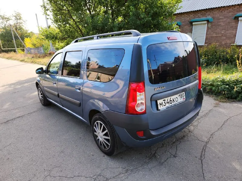 Продам dacia logan 2008 год 7 мест. 1.6 8 клапанов 90 л. с, кпп механика. машина местная куплена в донецке в салоне. комплектация- кондиционер, передние стеклоподьемники, гур, птф, air bag, центральный замок, электро зеркала, сигнализация. г макеевка, цена 650000 р. +79493081144 📞 звоните: +7(949)3081144 - фотография - 4