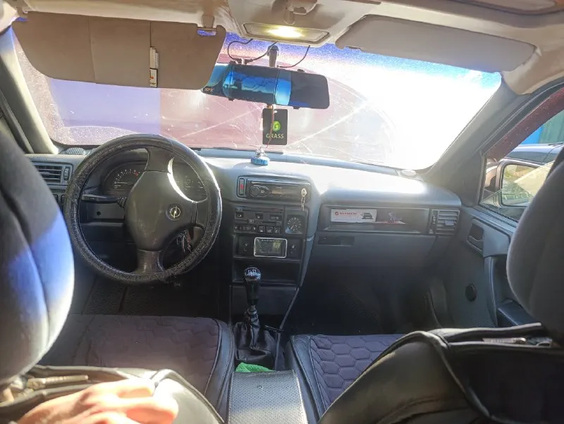 Opel вектора а 91 год 1.8 моно инж. переоформление енакиево 250 торг без вложений газ бенз +79495215... - фотография