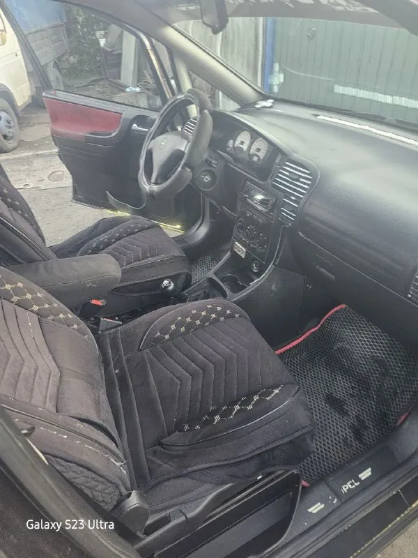 Продам opel зафира 7 мест, 2000г. в хорошем состоянии, кузов без рыжиков, мотор и кпп все работает исправно, полное переоформление, цена 480т. +79494615295 снежное. 📞 звоните: +7(949)4615295 - фотография - 7