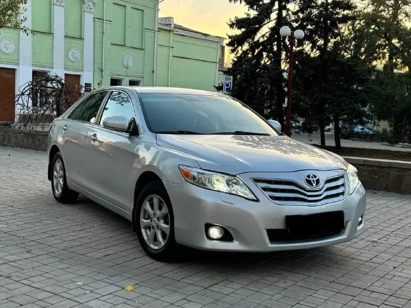 Продам надёжный семейный автомобиль toyota camry 45 рестайлинг 2011 года выпуска возможен обмен! автомобиль на обычном автомате. коробка переключает отлично, без пинков и рывков. 2.4 бензин, работает идеально. авто технически в полном идеале, не требует никаких вложений! готов к любым проверкам. по кузову также в очень достойном состоянии, без гнили и ржавчины! весь ровный и красивый. хорошая комплектация: климат контроль, подогревы сидений, круиз контроль, мультируль, датчики дождя и света. цена 1.095.000 ₽, возможен торг быстрому покупателю! ☎️ +7 (949) 453-80-40 📞 звоните: +7(949)4538040 - фотография - 3