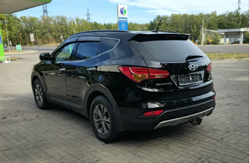 🚗🅰️🅰️🅰️ 🚘хендай санта фе 7 местный вне дорожник ⚙️двигатель: 2.4л ⛽️вид топлива бензин 📦кпп: автомат 🗺️пробег:200.000км ⚙️привод: полный 📅год выпуска: 2013 💴цена: 1м450тр автомобиль в хорошем состоянии вложений не требует объем двигателя 2.4 богатая комплектация 7 мест -кожаный слон -камера задниговида вида •усилитель руля • кондиционер •4 эл стеклоподъёмника •подогревы сидений •мультимедиа usb aux • безопасность (airbag) abs esp •эл регулировка зеркал 📞 🇷🇺 звоните: +79494660985 +79498307562 📍•город макеевка - фотография - 6