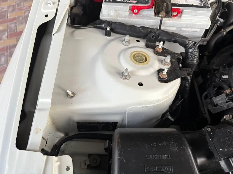 Продаю гранд витара, год 2010,пробег 135000,мотор 2 литра автомат 4 записи в птс, но собственник один, автотека подтверждает, перевес номеров, пробег родной любые проверки, кузов в родном окрасе ! обсалютно без вложений сел поехал, ездил пенсионер, машина конфета во всех отношениях, никаких грязей рыбалок и охот, в салоне идеально чистая, без запахов, по кузову после детейлинга, палировка керамика, цвет кстате двух слойка жемчуг очень красивый на солнце огонь ! вообщем отличный семейный автомобиль на полном исправном !приводе, торг у капота реальным покупателям просьба присмотритесь к фото вы поймете что она реально в достойном состоянии за нее не стыдно всем добра тел 89289042454 вот сап телеграм видеозвонок фейстайм машина в ростове на дону - фотография - 10