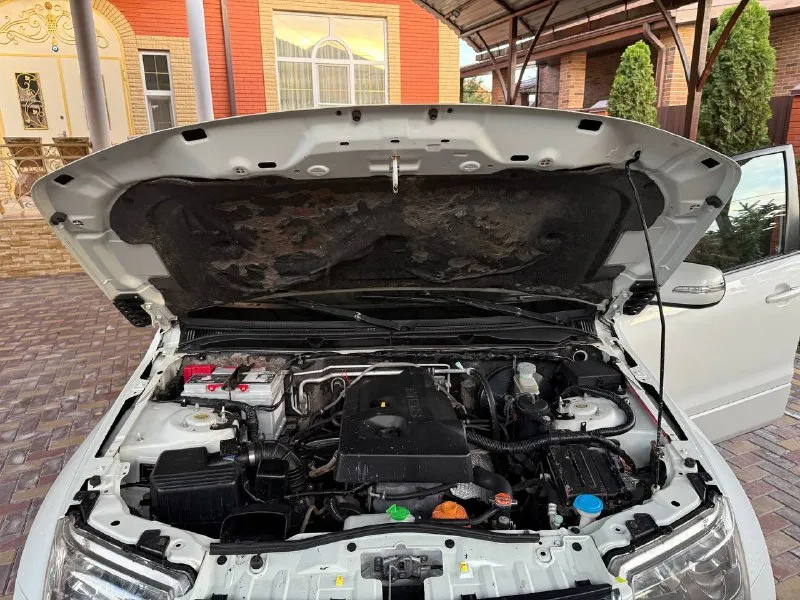 Продаю гранд витара, год 2010,пробег 135000,мотор 2 литра автомат 4 записи в птс, но собственник один, автотека подтверждает, перевес номеров, пробег родной любые проверки, кузов в родном окрасе ! обсалютно без вложений сел поехал, ездил пенсионер, машина конфета во всех отношениях, никаких грязей рыбалок и охот, в салоне идеально чистая, без запахов, по кузову после детейлинга, палировка керамика, цвет кстате двух слойка жемчуг очень красивый на солнце огонь ! вообщем отличный семейный автомобиль на полном исправном !приводе, торг у капота реальным покупателям просьба присмотритесь к фото вы поймете что она реально в достойном состоянии за нее не стыдно всем добра тел 89289042454 вот сап телеграм видеозвонок фейстайм машина в ростове на дону - фотография - 7