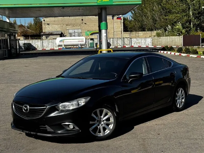 В продаже mazda 6, 2014 года выпуска автомобиль на моторе 2.0 бензин. двигатель работает отлично, не троит и не дымит! коробка автомат, переключает хорошо, без пинков и рывков. ходовая часть обслужена, ничего не стучит и не гремит. автомобиль полностью в родном окрасе! не крашена ни одна деталь! по документам полный порядок, любой вид переоформления. осмотр в донецке цена 1.460.000, возможен торг у авто ☎️ +7 (949) 628-72-17 📞 звоните: +7(949)6287217 - фотография - 4