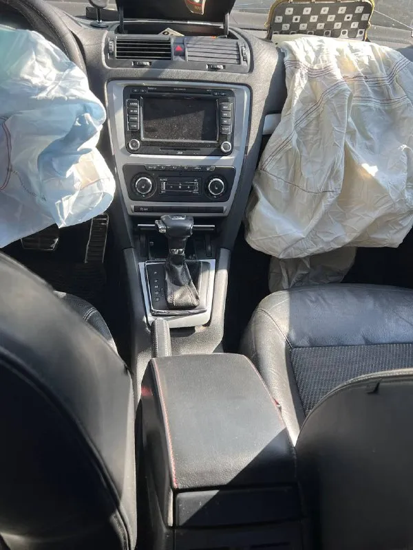 Шкода октавия а5 после дтп. 2012 год, 1.4 т, 180 пробег. цена 300.000 +79495870259 - фотография - 7