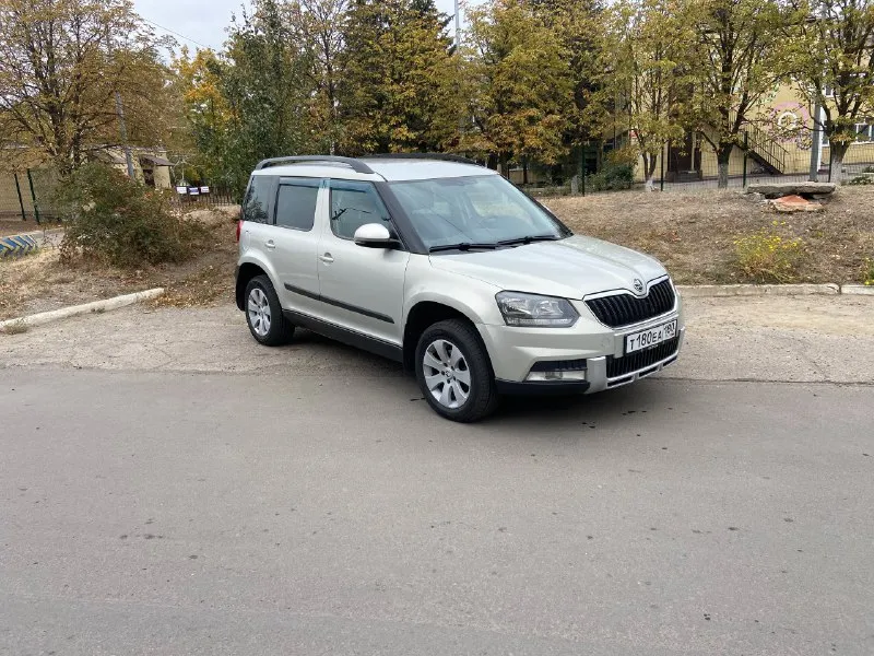 Продам компактный кроссовер skoda yeti 2013 год, 4x4 полный привод мотор 1.8 tfsi пробег родной 150 000км, хороший высокий надежный автомобиль, обслуженный полностью комплектация: мультируль, круиз контроль, датчик дождя-света, раздельный климат контроль. обогрев зеркал, сидений, эл, зеркала, парктроник (перед, зад ) автозапуск, два ключа! yeti это родственник volkswagen tiguan, с которым автомобиль имел общую платформу и двигатель получил приз «семейный автомобиль года» от известного журнала top gear magazine, в 2010 году занял 4 место на конкурсе «европейский автомобиль года” продажа от хозяина территориально город ждановка цена 1.150 000 продажа без номеров тел. +79494328750 если не доступен пишите в телеграмме я вам перезвоню. 📞 звоните: +7(949)4328750 - фотография - 2