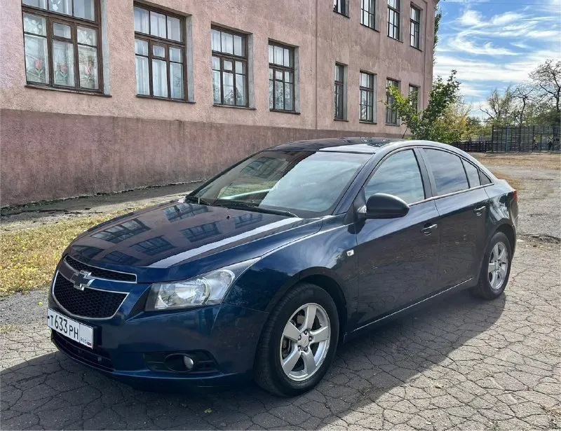 Chevrolet cruze цена : 768,000( разумный торг у капота ) 2012 :года 3 хозяина ( птс оригинал ) 155.000 пробег 2 косметических окраса ( остальные детали в родном окрасе ) мотор 1,6 ( без вазаригуляторов и без теплообменника ) техническая часть коробка, мотор, ходовая, электрика в полном порядке ничего делать не нужно комплектация : кондиционер, 2 подогрева сидений, 4 эл-стеклоподъемника, эл- регулировка зеркал, подогревы заднего стекла и бокавых зеркал, abs, esp. номер : +79493646788 +79493717705 - фотография - 2