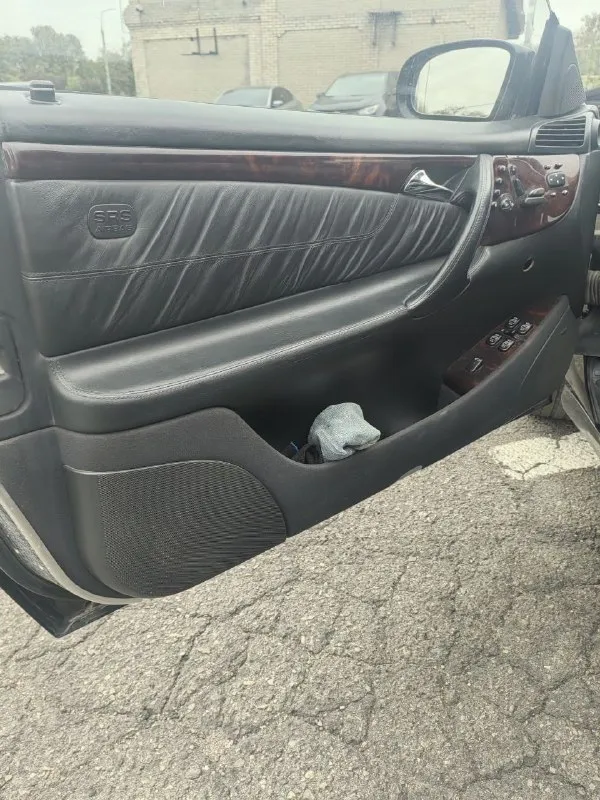 Mercedes cl-класс 5.0 бензин, at, 2002,пробег 240,000км автомобиль обслужен, ходовая обслужена, хороший свет. двигатель и коробка в отличном рабочем состоянии. диски оригинальные с новой резиной. климат работает, есть мелкие нюансы по пластику в салоне. интересующие вопросы по телефону. цена: 750,000₽ тел:+79493032699 возможен обмен. 📞 звоните: +7(949)3032699 - фотография - 8