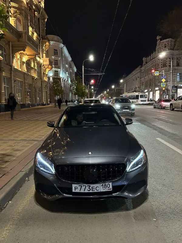 Продажа/обмен mercedes c-класс 2015 год. 160 пробег. 2 владельца. 2.0 объем 246 лошадиных сил. хорош... - фотография