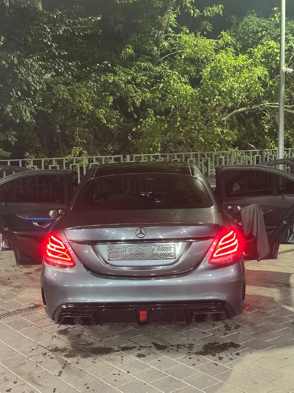 Продажа/обмен mercedes c-класс 2015 год. 160 пробег. 2 владельца. 2.0 объем 246 лошадиных сил. хорошая комплектация: -подогрев сидений -панорама -музыка burmester -электронная регулировка сидений в дверях -слепые зоны -подсветка в салоне и т. д. цена 2.620 (торг) машина находится в г. енакиево телефон для связи: +7 (949) 342-91-48 +7 (961) 425-33-38 📞 звоните: +7(949)3429148 - фотография - 2