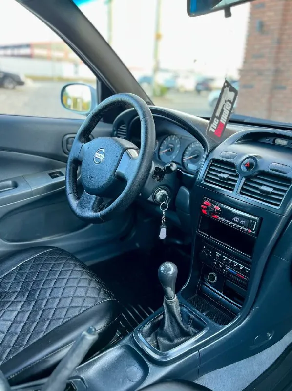 Нисан альмера год выпуска 2007 объём двигателя 1.6 бензин коробка механика по кузову в хорошем состоянии технически в идеальном состоянии дно пороги стаканы целые по документам полный порядок все вопросы по телефону номер для связи +7 919 896 5615 телеграмм +7 919 896 5615 цена 530.000 торг - фотография - 8