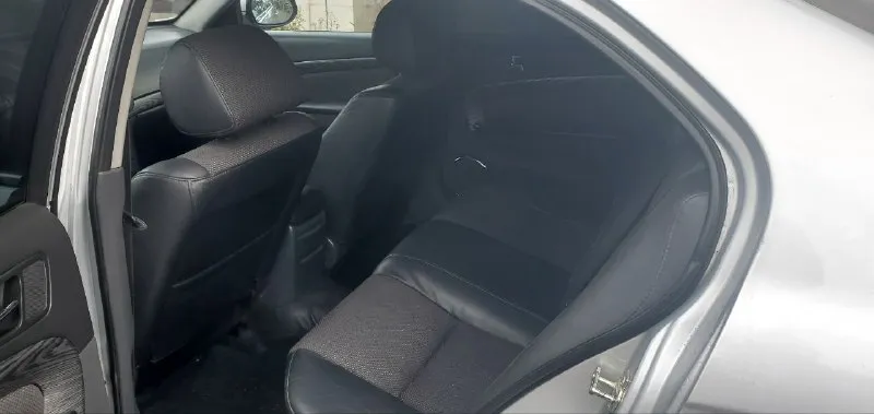 Продам шевролет эпику 2011 года 2.0 л. бензин механика пробег 176000 реальный без отмотки машина в идеальном состоянии без единого дтп зеленая автотека в родном окрасе стекла все заводские машина без рыжиков и прочих недостатков двигатель коробка ходовая всё в идеале двигатель масла не расходует от слова совсем коробка надежная сочетается сдвигателем все передачи включаются плавно по электрике работает абсолютно все что должно работать завода в том числе климат 2 ключа сервисные книжки остальная информация по телефону цена 720.000 торг. т +79494932503 - фотография - 9