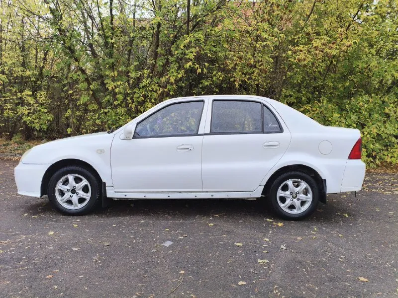 Продам geely ck2, 2011 года, бензин, механика, объем 1,5 литра, гидроусилитель, стеклоподъёмники, парктроник. недавно заменил ремень грм, помпу, антифриз, хорошая резина. документы в порядке, на 180 регионе, птс оригинал, 1 собственник, учёт на мне. цена - 190000₽ по всем вопросам звоните по телефону+7(949)317-95-67 - фотография - 5