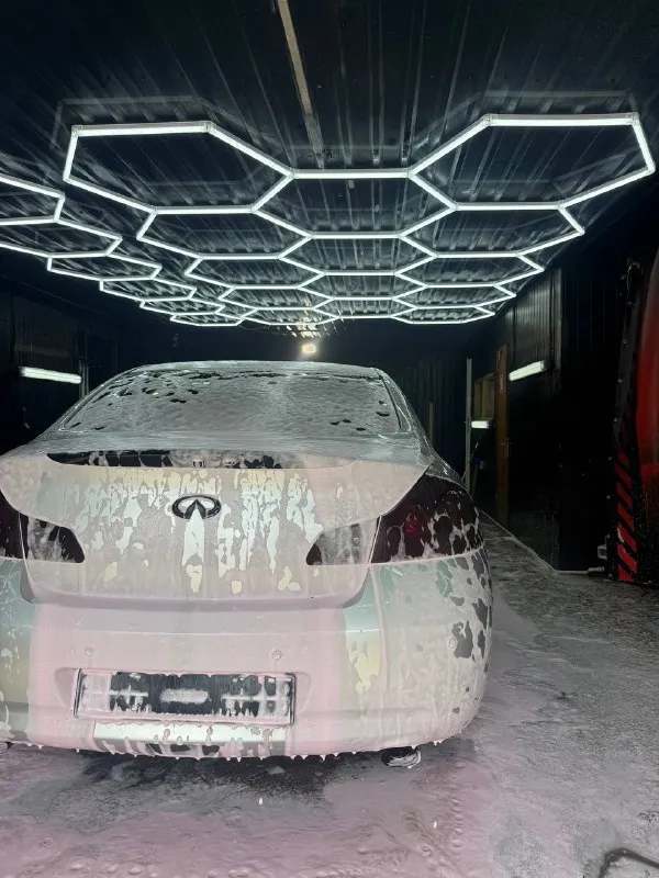 Продам автомобиль: инфинити g35 sport двигатель: 3.5 коробка: автомат год: 2008 пробег: 245 000км во владении лично у меня 2 года, до этого находилось у друга, в машину вкладывали не жалели, за автомобилем ухаживали на одном сервисе! автомобиль прошел то нареканий по ходовой нет, ошибок нет! в автомобили стоят в фарах дорогие лазерные линзы, крыша не крашена, а поклеена дорогая пленка, тормозная система akebono, тормозные диски и колодки с ниссан 370z стоят оригинальные диски r20 инфинити. сделан антихром по кузову, музыка bose вся система работает кроме fm радио. салон в хорошем состоянии, за кожей ухаживали как положено. автомобиль тонирован в 5% резина в состоянии на 85% зимний комплект имеется на сезон, а то и два точно хватит hankook. цена: 1 250 000р тел: +7949 315 56 80 - фотография - 10