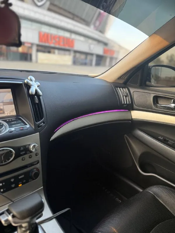 Продам автомобиль: инфинити g35 sport двигатель: 3.5 коробка: автомат год: 2008 пробег: 245 000км во владении лично у меня 2 года, до этого находилось у друга, в машину вкладывали не жалели, за автомобилем ухаживали на одном сервисе! автомобиль прошел то нареканий по ходовой нет, ошибок нет! в автомобили стоят в фарах дорогие лазерные линзы, крыша не крашена, а поклеена дорогая пленка, тормозная система akebono, тормозные диски и колодки с ниссан 370z стоят оригинальные диски r20 инфинити. сделан антихром по кузову, музыка bose вся система работает кроме fm радио. салон в хорошем состоянии, за кожей ухаживали как положено. автомобиль тонирован в 5% резина в состоянии на 85% зимний комплект имеется на сезон, а то и два точно хватит hankook. цена: 1 250 000р тел: +7949 315 56 80 - фотография - 8