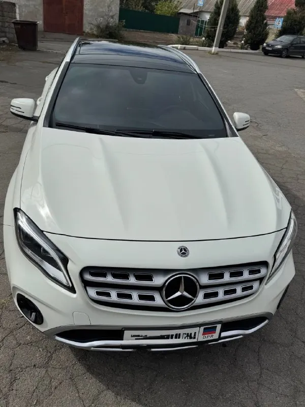 Mercedes gla 250 полный привод машина в отличном состоянии! родной пробег -камера заднего вида -функция дистроник (сама тормозит) отличное техническое и эстетическое состояние! богатая комплектация! чистый ухоженный салон. кожаный мультируль, под рулевые лепестки, штатная мультимедиа с без рамочным цветным монитором, bluetooth, 2 разъёма usb, sd, камера заднего вида с динамической разметкой, круиз-контроль, датчик дождя, датчик света, подогрев передних сидений с выбором режимов, подогрев заднего стекла и зеркал, электро-регулировка боковых зеркал, электро-стекло-подьёмники всех дверей, светодиодные ходовые огни, электропривод багажника, диски r18 и т. д. 2 комплекта колес лето/зима шипы 2 комплектов ковриков в салон лето/ зима. то проведено на пробеге 103 тыс. из минусов трещина на лобовом стекле. телефон +79497045153 📞 звоните: +7(949)7045153 - фотография - 8