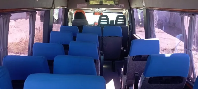 Продам iveco daily unitet. машина в отличном состоянии. гаражное хранение. машина работала под лицензией, нерегулярные перевозки. установлена пневмоподвеска, телевизор, электропривод двери, 20 мест (сидения все откидываются), кондиционер, автономка, водительское сидение пилот, багажное отделение согласно лицензии. резина новая, в подарок отдам зимний комплект (6 колес). масло менялось вовремя. все, что установлено на автомобиле вписано в птс, вплоть до порогов. ничего не стучит, не течет. по вопросам обращаться по телефону 8-959-177-80-41 владимир. либо в личные сообщения. 📞 звоните: +7(959)1778041 - фотография - 6