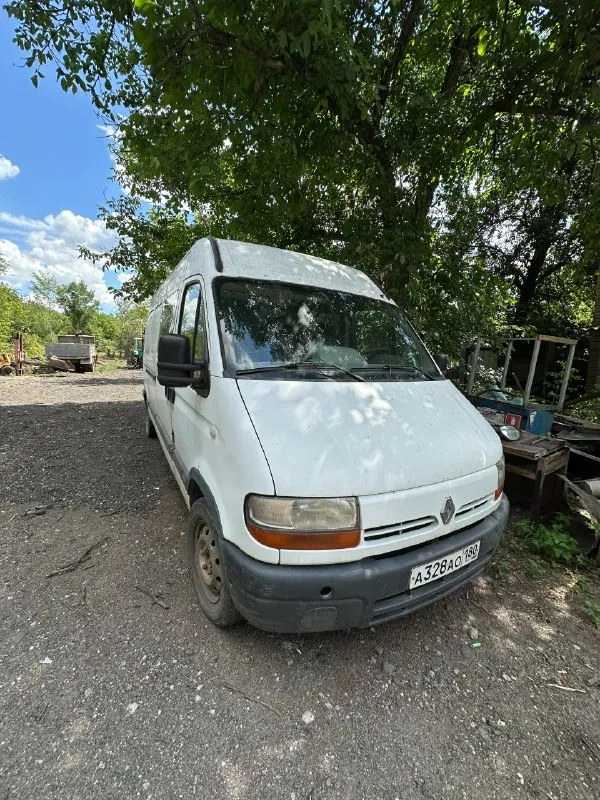 Продается renault мастер 2.5 tdi. длинная база, без ржавчины, есть не значительные моменты по кузову... - фотография