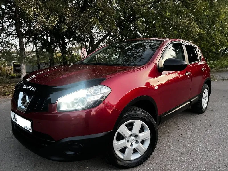 Nissan qashqai - ниссан кашкай рестайлинг. в состоянии близко к новому автомобилю! не бита, не крашена! 100%. вся в родной краске! куплена в 2011 году. один единственный владелец! за всю жизнь! пробег 132.тыс. км. сборка англия. гаражное хранения. авто абсолютно весь обслужен и не требует никаких вложений, и в ближайшее время не будет требовать. недавно было сделано большое т. о. всё остекление включая лобовое оригинал. не одна деталь не снималась. кузов лужённый оцинкован! 💰цена 920.000₽💰 📞 +79494115300 - фотография - 3