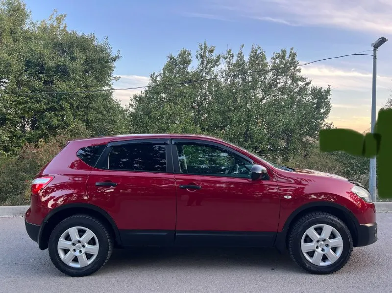 Nissan qashqai - ниссан кашкай рестайлинг. в состоянии близко к новому автомобилю! не бита, не крашена! 100%. вся в родной краске! куплена в 2011 году. один единственный владелец! за всю жизнь! пробег 132.тыс. км. сборка англия. гаражное хранения. авто абсолютно весь обслужен и не требует никаких вложений, и в ближайшее время не будет требовать. недавно было сделано большое т. о. всё остекление включая лобовое оригинал. не одна деталь не снималась. кузов лужённый оцинкован! 💰цена 920.000₽💰 📞 +79494115300 - фотография - 8