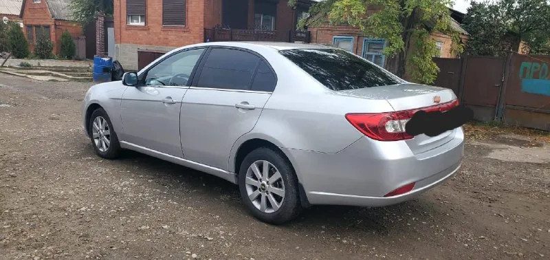 Продам шевролет эпику 2011 года 2.0 л. бензин механика пробег 176000 реальный без отмотки машина в идеальном состоянии без единого дтп зеленая автотека в родном окрасе стекла все заводские машина в живую выглядит ещё лучше телефон старый. машина без рыжиков и прочих недостатков двигатель коробка ходовая всё в идеале двигатель масла не расходует от слова совсем коробка надежная сочетается сдвигателем все передачи включаются плавно по электрике работает абсолютно все что должно работать завода в том числе климат 2 ключа сервисные книжки остальная информация по телефону цена 720.000 торг. т +7 949 493 25 03 - фотография - 6