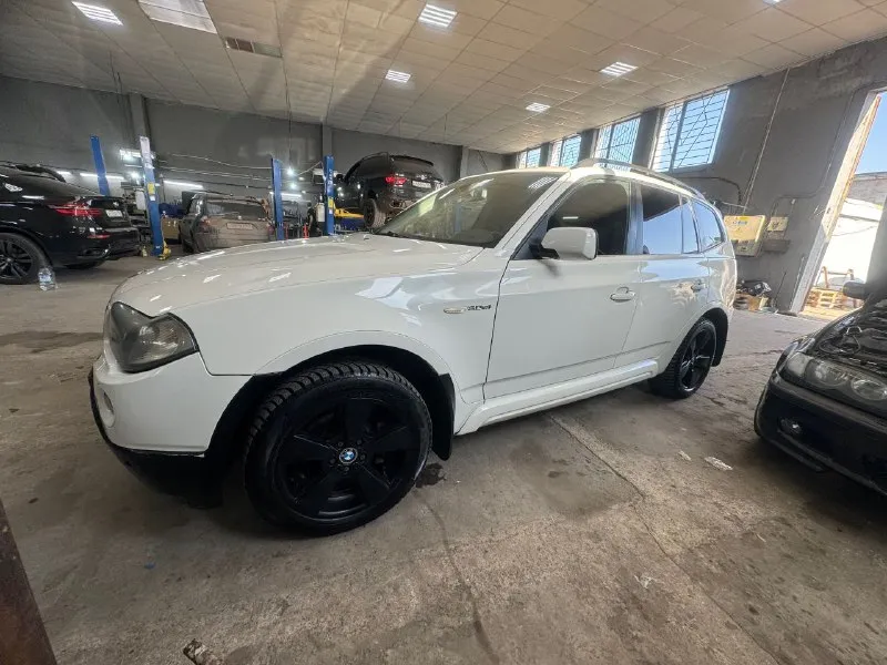 В продаже bmw x3 e83 2008 год мотор n52b30 272hp vin wbapc91090wd91087 мотор обслужен, были произведены: ремонт гбц, замена цепей, помпы, термостата, ремни, ролики, замена всех жидкостей, ремонт ходовой. масло не ест. по салону в очень хорошем состоянии. по кузову есть моменты, без гнили цена 900к тел. +79495087135 г. донецк - фотография - 2