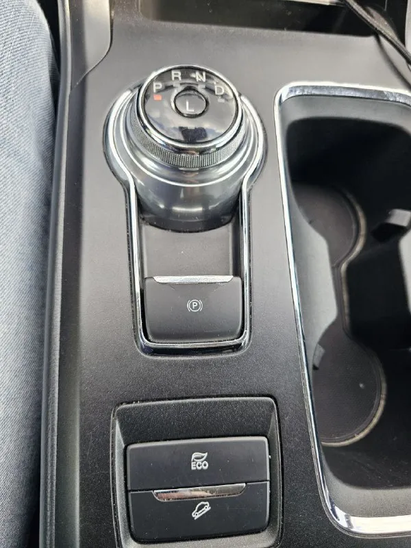 Ford fusion hybrid 2019, топовая комплектация titanium. пробег 99 800 км. я единственный владелец в рф. история чистая, птс оригинал, без подводных камней! 🔥 гибрид! реальный расход 5-6 л/100 км, полного бака хватает на 900 км. тихий, комфортный, управляется отлично. ✅ адаптивный круиз, автоторможение, удержание в полосе, слепые зоны ✅ камера заднего вида, парктроники, биled фары ✅ кожаный салон, сиденья с памятью, подогревом и вентиляцией ✅ подогрев руля, 2-зонный климат ✅ аудио sony (12 динамиков), навигация ✅ автозапуск, шайба-джойстик кпп ✅ бесключевой доступ, в т. ч. кодовый ✅❗ европейские зеркала — с широким обзором и складыванием 📌 пробег оригинальный, не скручен! 📌 любая проверка/сто 🚗 продаю без спешки, авто радует. только прямому покупателю, без посредников. 💬 1 890 000 ₽. +79494710689 - фотография - 6