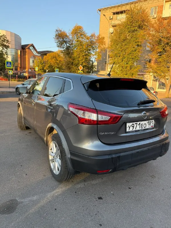 Продам nissan qashqai цена: 1.300.000р. год выпуска: 2016г. : 1.2т коробка: cvt пробег: 117.000км родной я хозяин, машину покупал для себя продаю в связи с покупкой жилья, машина в хорошем состоянии обслужена, никаких стуков, вибраций, посторонних шумов, бережная эксплуатация, машинка очень экономичная, салон не затертый, климат рабочий, хорошая летняя резина. остальные вопросы по телефону +79591901013 📞 звоните: +7(959)1901013 - фотография - 4