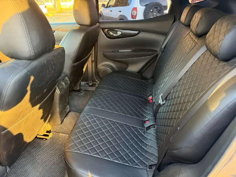 Продам nissan qashqai цена: 1.300.000р. год выпуска: 2016г. : 1.2т коробка: cvt пробег: 117.000км родной я хозяин, машину покупал для себя продаю в связи с покупкой жилья, машина в хорошем состоянии обслужена, никаких стуков, вибраций, посторонних шумов, бережная эксплуатация, машинка очень экономичная, салон не затертый, климат рабочий, хорошая летняя резина. остальные вопросы по телефону +79591901013 📞 звоните: +7(959)1901013 - фотография - 5