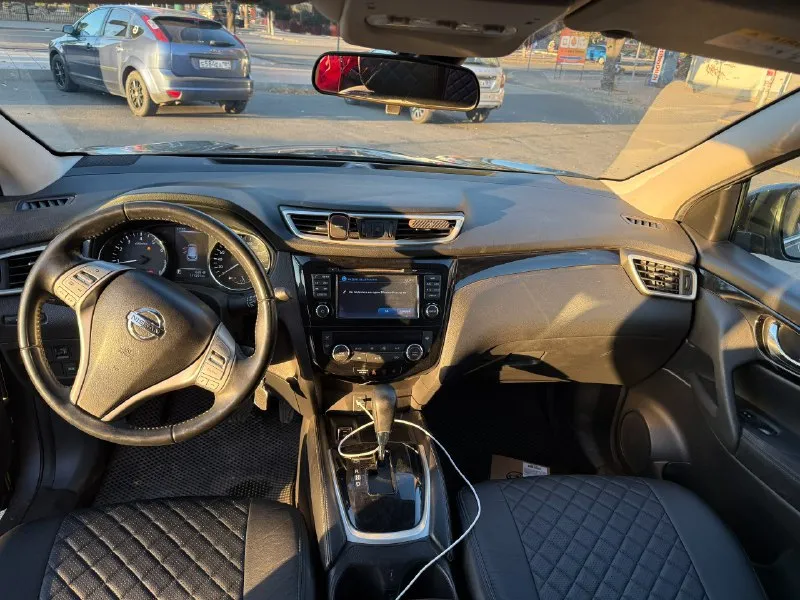 Продам nissan qashqai цена: 1.300.000р. год выпуска: 2016г. : 1.2т коробка: cvt пробег: 117.000км родной я хозяин, машину покупал для себя продаю в связи с покупкой жилья, машина в хорошем состоянии обслужена, никаких стуков, вибраций, посторонних шумов, бережная эксплуатация, машинка очень экономичная, салон не затертый, климат рабочий, хорошая летняя резина. остальные вопросы по телефону +79591901013 📞 звоните: +7(959)1901013 - фотография - 6