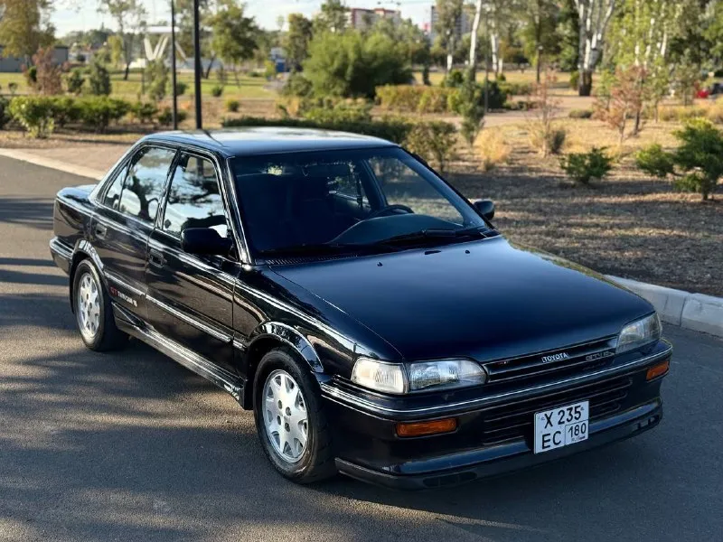 🇯🇵toyota corolla gt-i 💰цена: 830 000р 🏢город: мариуполь 📅год выпуска: 1989 🗒️пробег: 26 997км. ⚙️двигатель: 1.6 180л. с. ⛽топливо: бензин ⚙️кпп: механика 📞телефон: +7-949-727-41-51 +7-918-040-99-83 +7-989-263-55-56 💾 описание: ⏳капсула времени с историей ✔️всю жизнь в одной семье ✔️4age на стероидах - 180л. с. ✔️пробег после полной реставрации 27 000км! улица шевченко 269 - фотография - 3