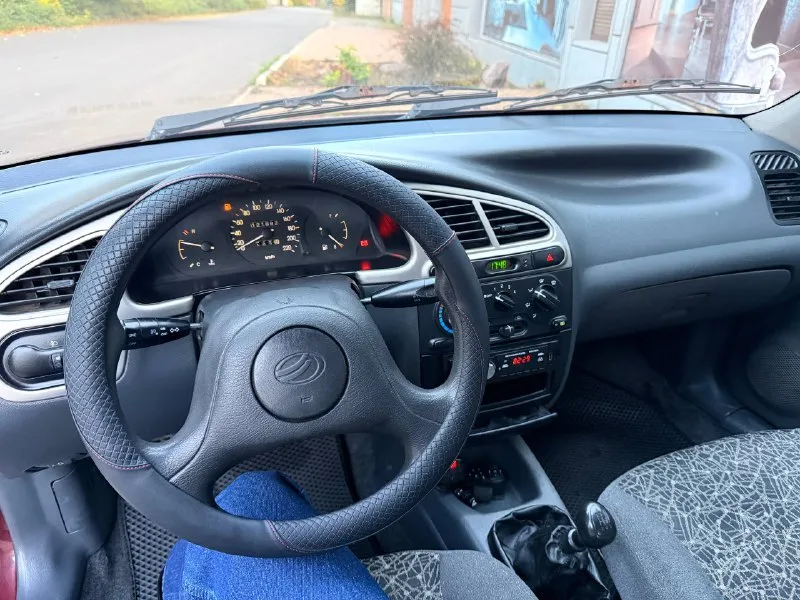 Продам sens 2011 года машина в хорошем состоянии пробег 121.000км автомобиль с гидро усилителем руля у авто 1 хозяин авто местный в родной краске по технической части что касается ходовой она новая! масла фильтра свечи броне провода все заменено. было сделано очень большое то около 50км назад. по документам чистая без каких либо проблем. музыка сигнализация цена 270.000 срочно возможен торг у авто донецк +79495721215 - фотография - 10