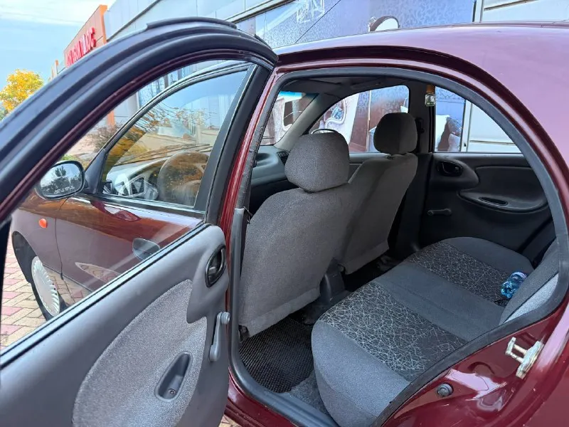 Продам sens 2011 года машина в хорошем состоянии пробег 121.000км автомобиль с гидро усилителем руля у авто 1 хозяин авто местный в родной краске по технической части что касается ходовой она новая! масла фильтра свечи броне провода все заменено. было сделано очень большое то около 50км назад. по документам чистая без каких либо проблем. музыка сигнализация цена 270.000 срочно возможен торг у авто донецк +79495721215 - фотография - 9