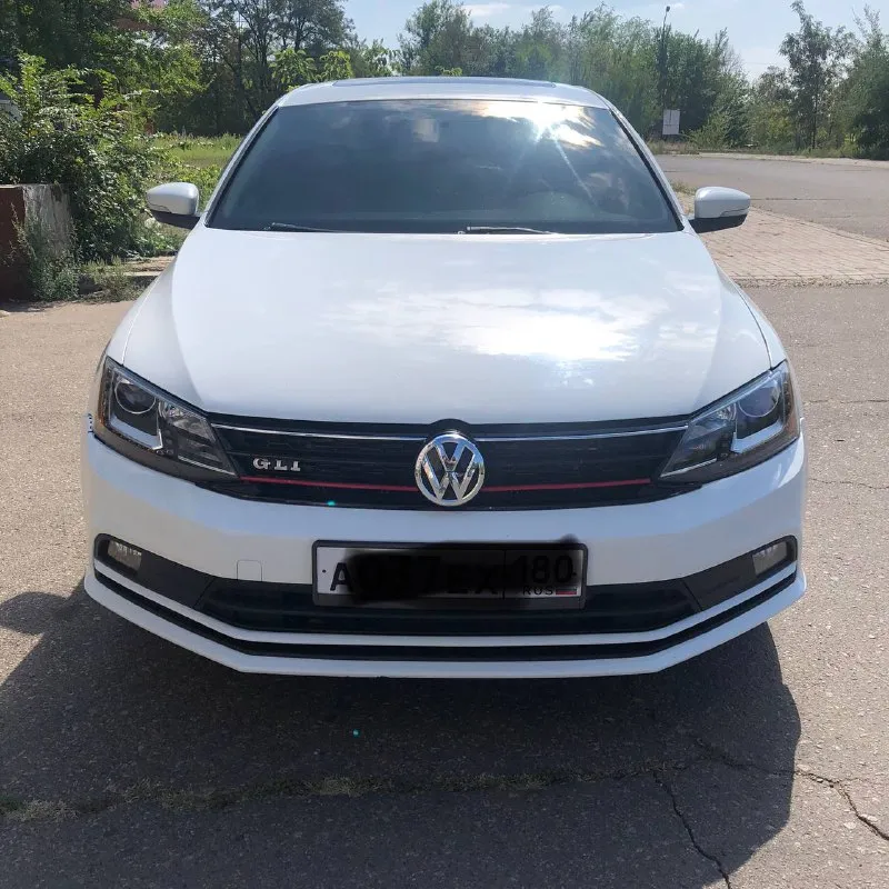 Продам свою jetta 6 sel 2014. Пробег 200.000 км. Автомобиль в хорошем состоянии. Техника работает на отлично. То проходил своевременно.
Салон в хорошем состоянии.
2 Комплекта резины
На все вопросы отвечу по телефону.
1.350000 Р.
Продаю по причине покупки нового авто.
+79493215821 - фотография - 1