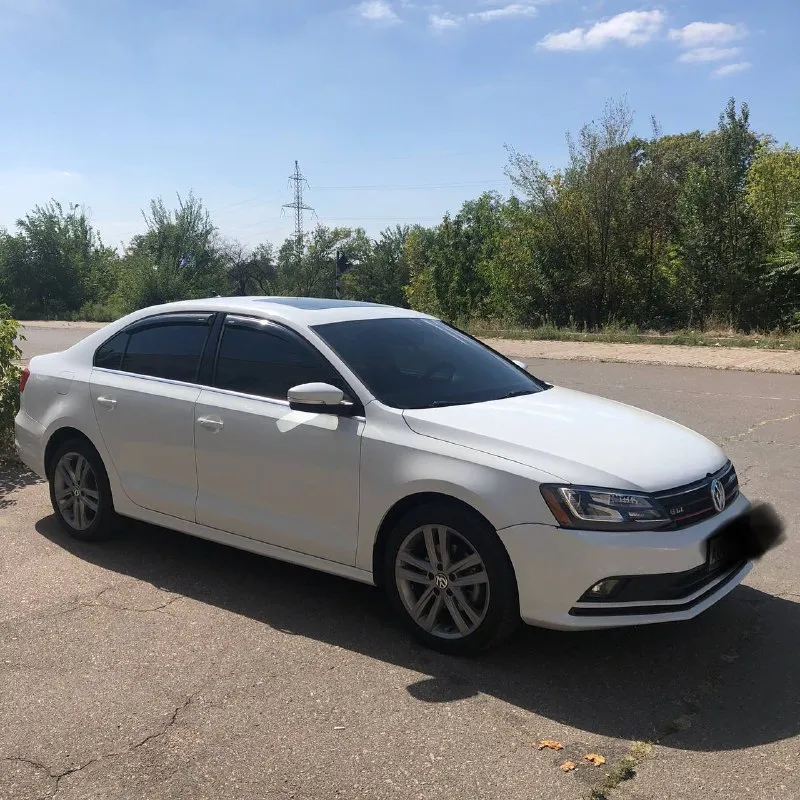 Продам свою jetta 6 sel 2014. Пробег 200.000 км. Автомобиль в хорошем состоянии. Техника работает на отлично. То проходил своевременно.
Салон в хорошем состоянии.
2 Комплекта резины
На все вопросы отвечу по телефону.
1.350000 Р.
Продаю по причине покупки нового авто.
+79493215821 - фотография - 3