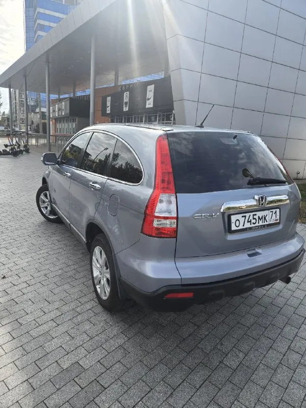 Продам хонда cr-v. 2008 год машина в отличном состоянии. машина обсалютно без вложений на данный момент. двигатель работает идеально, коробка обычный автомат работает прекрасно. ходовка мячек. по кузову без вопросов. салон ухоженный в отличном состоянии. хорошая комплектация есть всё для комфортной езды. более подробная информация по телефону. новый владелец будет доволен машиной. цена 1 300 000 хороший торг. тел +79495058416. - фотография - 6