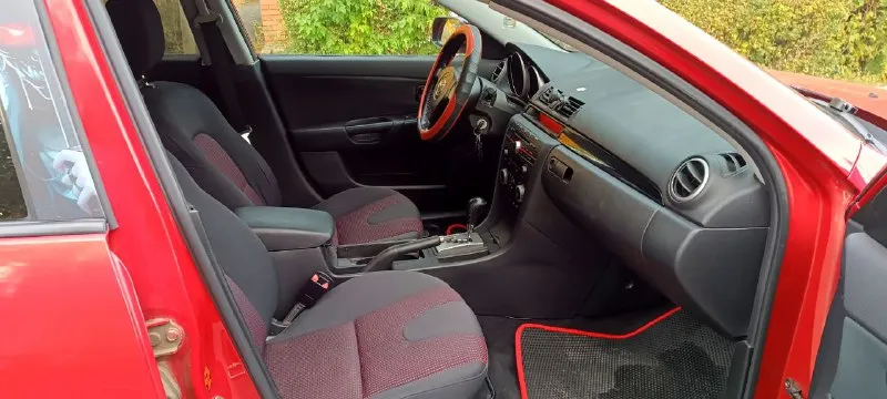 Mazda 3 2004 год пробег 213000 двс 1.6 коробка без нареканий, ходовая часть не гремит не стучит, новая резина, масла фильтра заменены, кондиционер был обслужен перед сезоном работает идеально, неплохая музыка, кузов целый, машина местная не пригон, цена 530000 тысяч торг обмен, донецк киевский район тел+79493152333 📞 звоните: +7(949)3152333 - фотография - 7