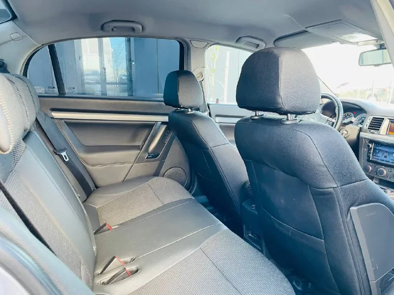 Доброго времени суток ! к вашему вниманию, всеми любимый opel vectra c рестайлинг ! в идеальном состоянии, весь обслуженный ! эксплуатация с 2007 года выпуска ухоженный с родным пробегом 230 км. родной ! мотор 1.8 ллучший в линейки опель бензин ! коробка механика работает идеально ! ходовая вся обслужена вся новая ! в автомобиле работает абсолютно все ! вложений не требует абсолютно ! в дтп не участвовал весь в оригинале ! максимальная комплектация максимальная ! заводской обвес opc laine - ксенон ближний дальний - климат контроль - комбинированный кожаный салон - бортовой компьютер большой монитор - датчик дождя также света - полный эл. пакет - мульти руль - круиз контроль - климат контроль - дорогая резина лето - титановые диски красивые - и многое другое ! цена снижена иза срочности ! цена : 695:000 тыс руб ! таких автомобилей действительно единицы ! осталось не много обслужен любой вид оформления 🇷🇺 звоните по номеру телефона +79493969852 - фотография - 10