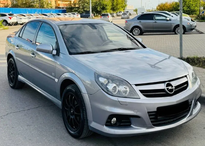 Доброго времени суток ! к вашему вниманию, всеми любимый opel vectra c рестайлинг ! в идеальном состоянии, весь обслуженный ! эксплуатация с 2007 года выпуска ухоженный с родным пробегом 230 км. родной ! мотор 1.8 ллучший в линейки опель бензин ! коробка механика работает идеально ! ходовая вся обслужена вся новая ! в автомобиле работает абсолютно все ! вложений не требует абсолютно ! в дтп не участвовал весь в оригинале ! максимальная комплектация максимальная ! заводской обвес opc laine - ксенон ближний дальний - климат контроль - комбинированный кожаный салон - бортовой компьютер большой монитор - датчик дождя также света - полный эл. пакет - мульти руль - круиз контроль - климат контроль - дорогая резина лето - титановые диски красивые - и многое другое ! цена снижена иза срочности ! цена : 695:000 тыс руб ! таких автомобилей действительно единицы ! осталось не много обслужен любой вид оформления 🇷🇺 звоните по номеру телефона +79493969852 - фотография - 7