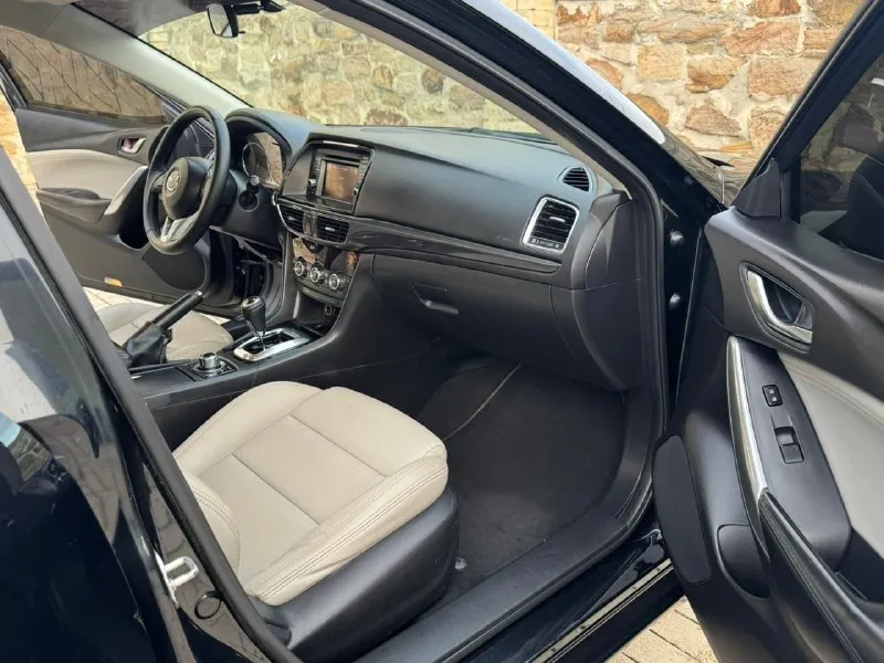 🔥 mazda 6🔥 в отличном состоянии! вся безопасность целая! повреждение лёгкое по задней крышке багажника ✅автомобиль американской сборки ✅год выпуска 2014 ✅ 2.5 ✅бензиновый (атмосферный) ✅коробка автоматическая (asin)6ст. ✅передний привод ✅пробег 98 тыс. миль ✅1 хозяин ✅кнопка start/stop ✅сигнализация ✅режим eco ✅разъемы под aux usb ✅разъем 12v ✅монитор сенсорный ✅камера заднего вида ✅литые диски r17 🔥в подарок новому владельцу полный бак топлива🔥 ✅донецк. стоимость 1.395.000₽ (возможен обмен) тел. +7949-50-800-60 📞 звоните: +7(949)5080060 - фотография - 9